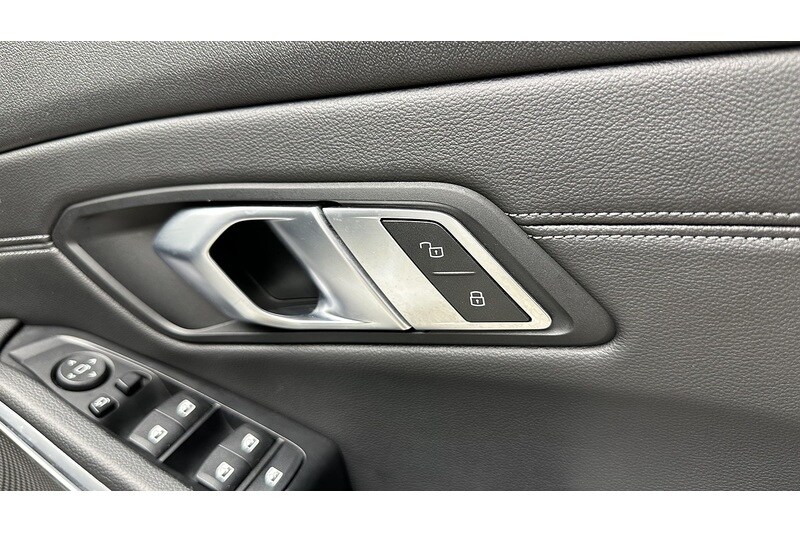 Used BMW 3 Series for sale - 77846471: Photo 31