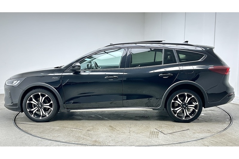 Used Ford Focus 2022 for sale - 76784394: Photo 8