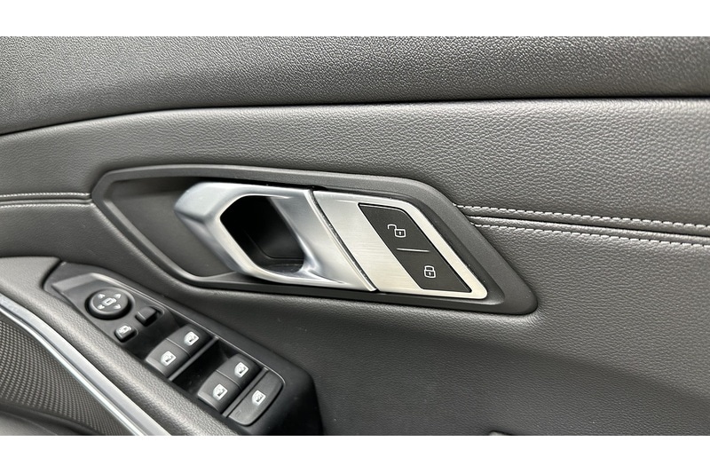 Used BMW 3 Series 2019 for sale - 78107376: Photo 30