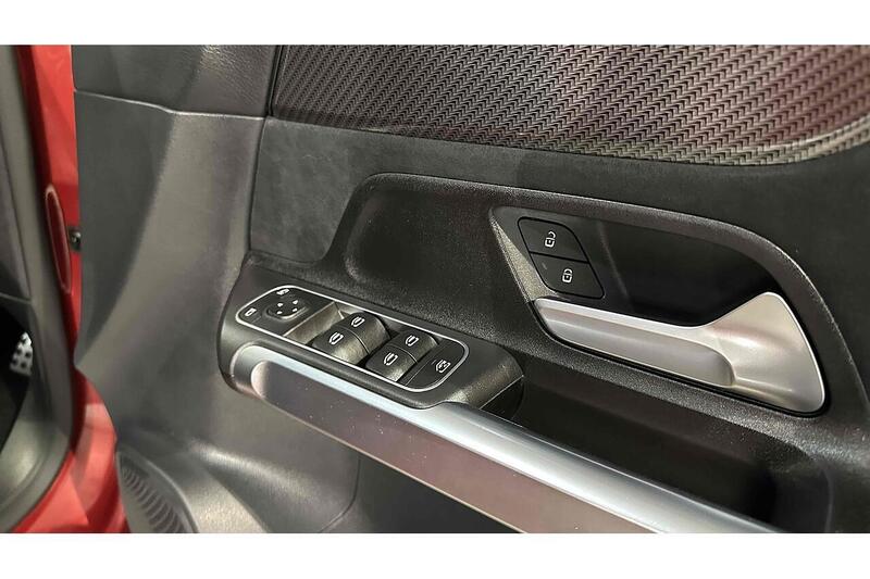 Used Mercedes-Benz GLB 2022 for sale - 76784597: Photo 34