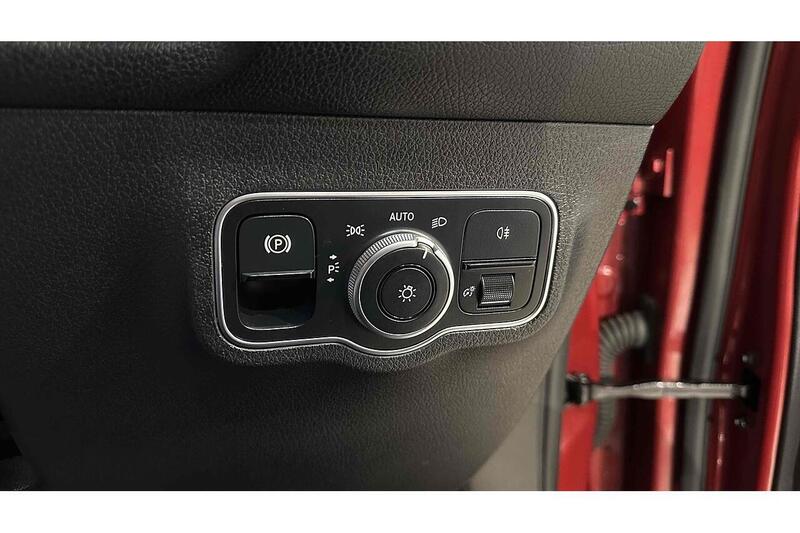 Used Mercedes-Benz GLB 2022 for sale - 76784597: Photo 37