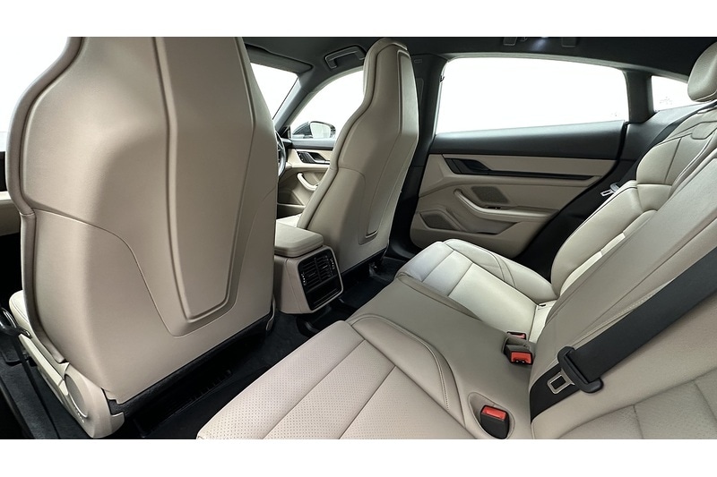 Used Porsche Taycan 2023 for sale - 76982538: Photo 20