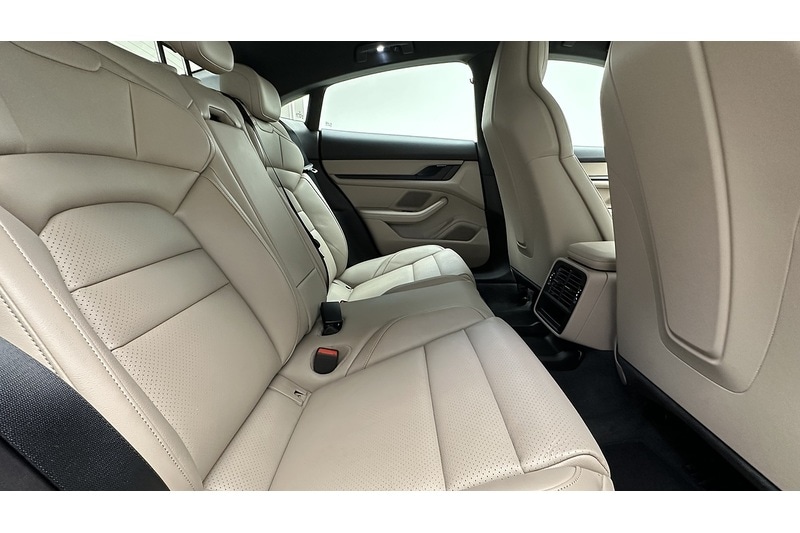 Used Porsche Taycan 2023 for sale - 76982538: Photo 21