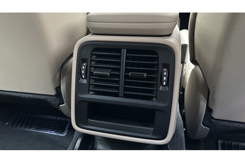 Used Porsche Taycan 2023 for sale - 76982538: Photo 24