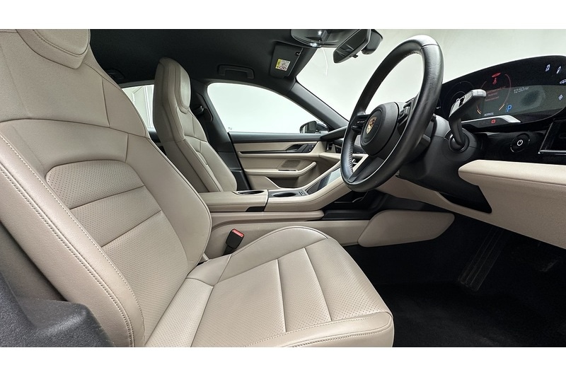 Used Porsche Taycan 2023 for sale - 76982538: Photo 26