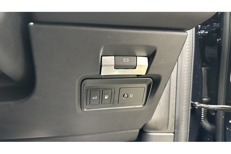 Used Land Rover Discovery Sport 2021 for sale - 77452660: Photo 40