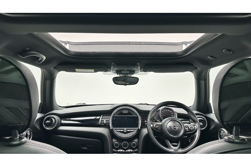 Used MINI Hatch 2018 for sale - 77530326: Photo 2