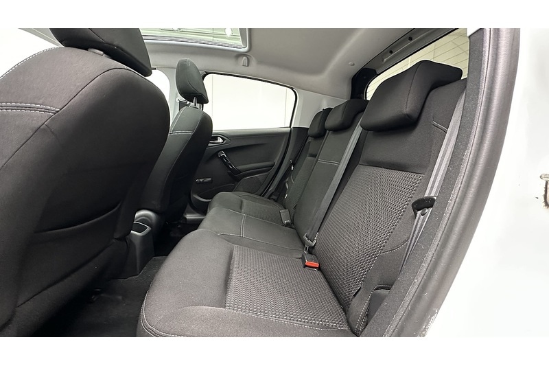 Used Peugeot 208 2016 for sale - 77846481: Photo 22
