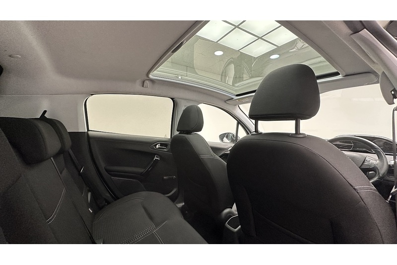 Used Peugeot 208 2016 for sale - 77846481: Photo 27