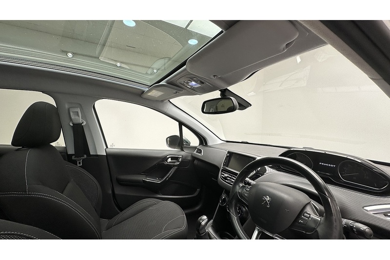 Used Peugeot 208 2016 for sale - 77846481: Photo 30