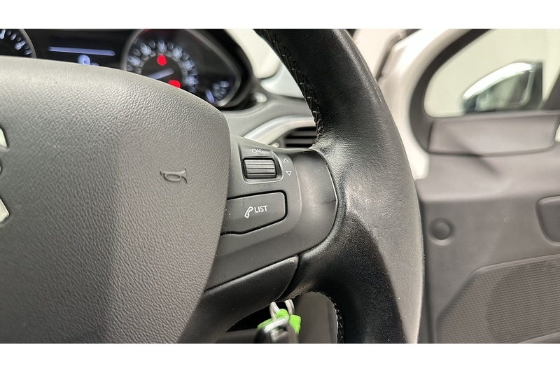 Used Peugeot 208 2016 for sale - 77846481: Photo 39