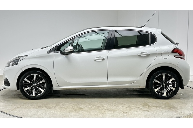 Used Peugeot 208 2016 for sale - 77846481: Photo 7