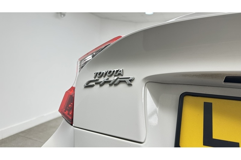Used Toyota C-HR 2018 for sale - 77159052: Photo 14