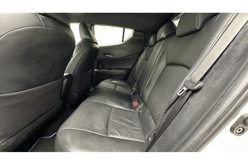 Used Toyota C-HR 2018 for sale - 77159052: Photo 23