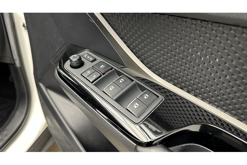 Used Toyota C-HR 2018 for sale - 77159052: Photo 29