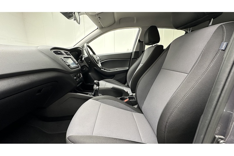 Used Hyundai i20 2019 for sale - 76784296: Photo 22