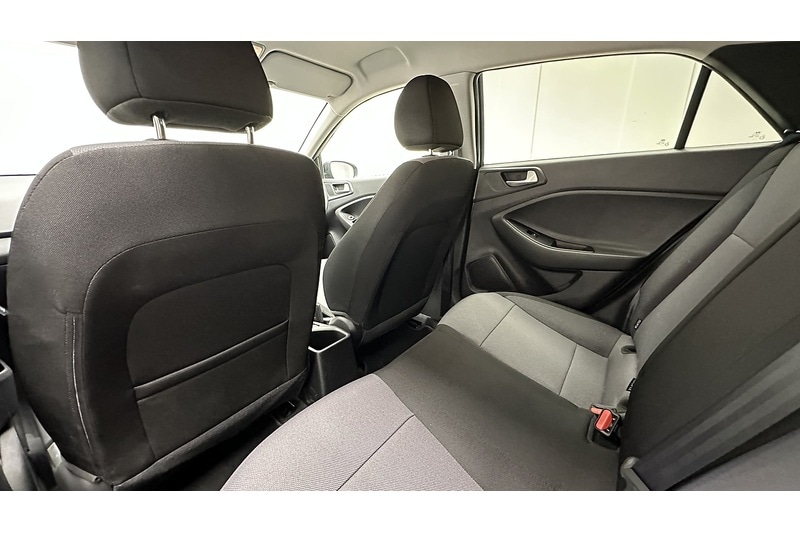 Used Hyundai i20 2019 for sale - 76784296: Photo 25