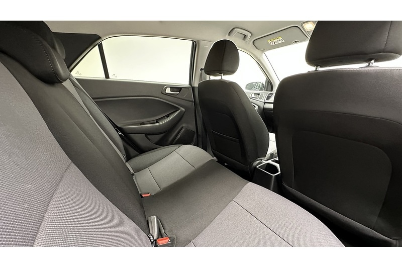 Used Hyundai i20 2019 for sale - 76784296: Photo 27