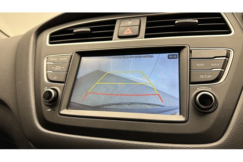 Used Hyundai i20 2019 for sale - 76784296: Photo 41