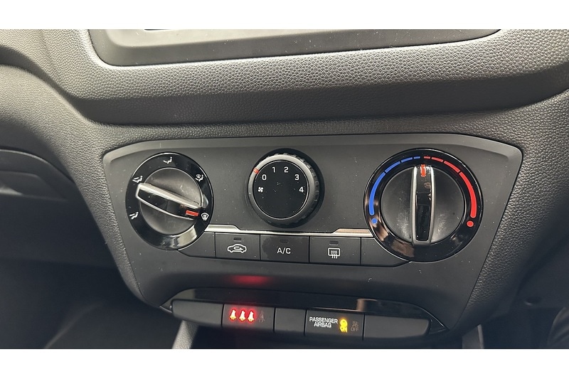 Used Hyundai i20 2019 for sale - 76784296: Photo 42