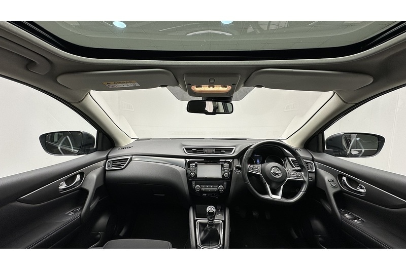 Used Nissan Qashqai 2018 for sale - 76784380: Photo 2