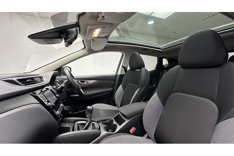 Used Nissan Qashqai 2018 for sale - 76784380: Photo 24