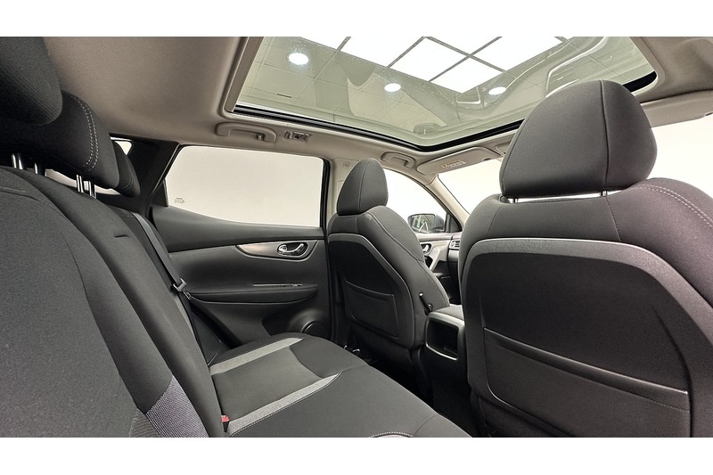 Used Nissan Qashqai 2018 for sale - 76784380: Photo 30