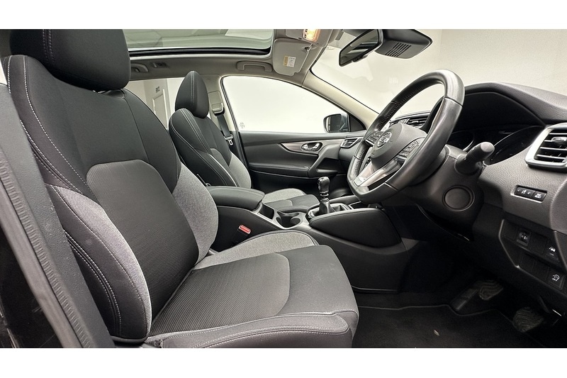 Used Nissan Qashqai 2018 for sale - 76784380: Photo 31