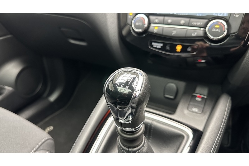 Used Nissan Qashqai 2018 for sale - 76784380: Photo 50