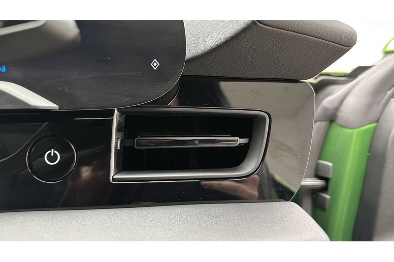 Used Porsche Taycan 2023 for sale - 78031139: Photo 32