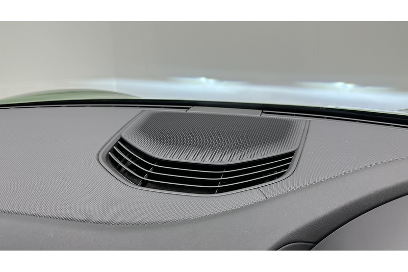 Used Porsche Taycan 2023 for sale - 78031139: Photo 38