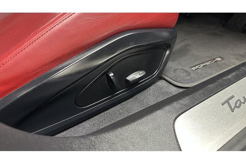 Used Porsche Taycan 2022 for sale - 76784422: Photo 33