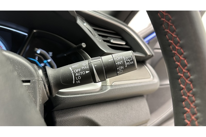 Used Honda Civic 2018 for sale - 78197533: Photo 32