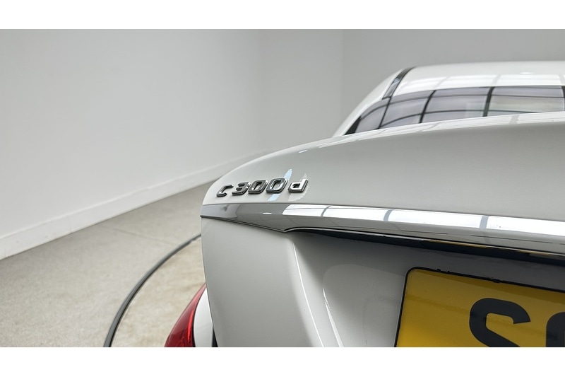 Used Mercedes-Benz C Class 2019 for sale - 77622087: Photo 14