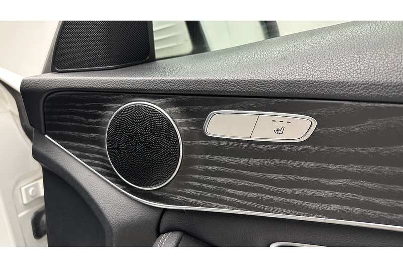 Used Mercedes-Benz C Class 2019 for sale - 77622087: Photo 31