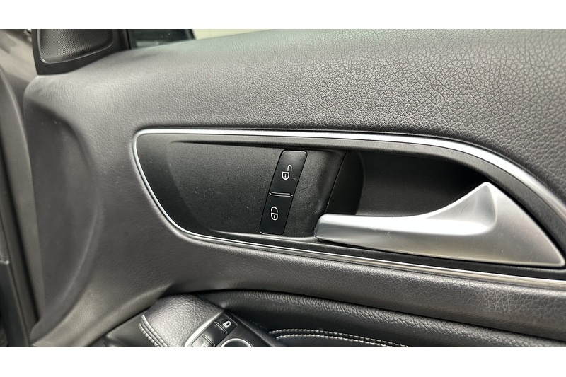 Used Mercedes-Benz GLA 2019 for sale - 78045108: Photo 31