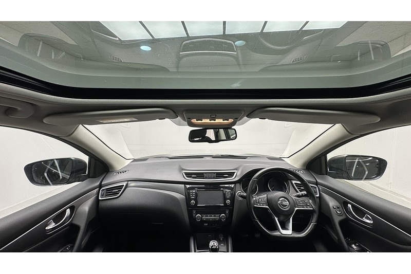 Used Nissan Qashqai 2018 for sale - 77781167: Photo 2