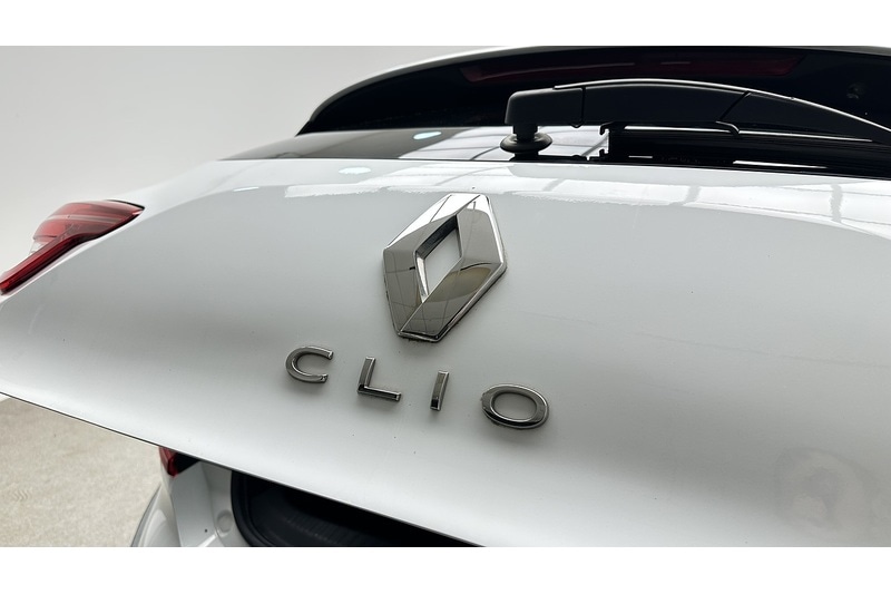 Used Renault Clio 2021 for sale - 76784345: Photo 14