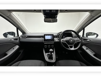 Used Renault Clio 2021 for sale - 76784345: Photo