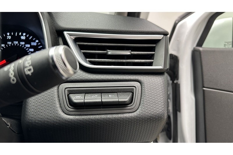 Used Renault Clio 2021 for sale - 76784345: Photo 30