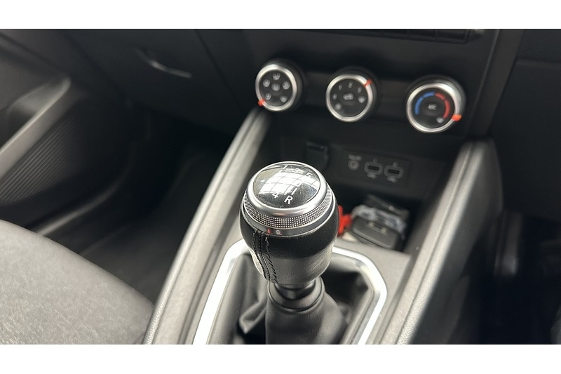 Used Renault Clio 2021 for sale - 76784345: Photo 43