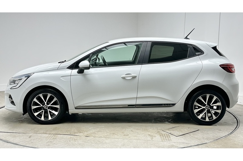 Used Renault Clio 2021 for sale - 76784345: Photo 8