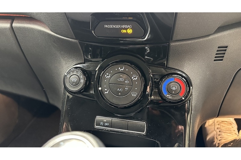 Used Ford Fiesta 2013 for sale - 77984879: Photo 38