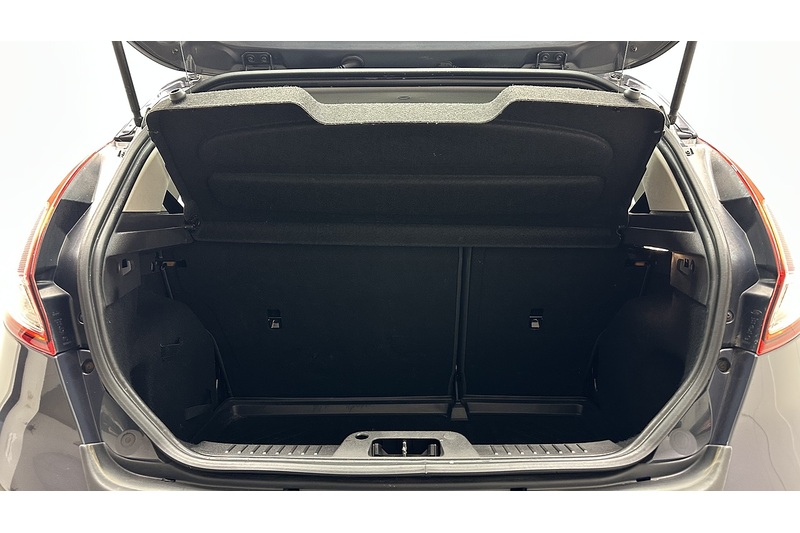 Used Ford Fiesta 2013 for sale - 77984879: Photo 41