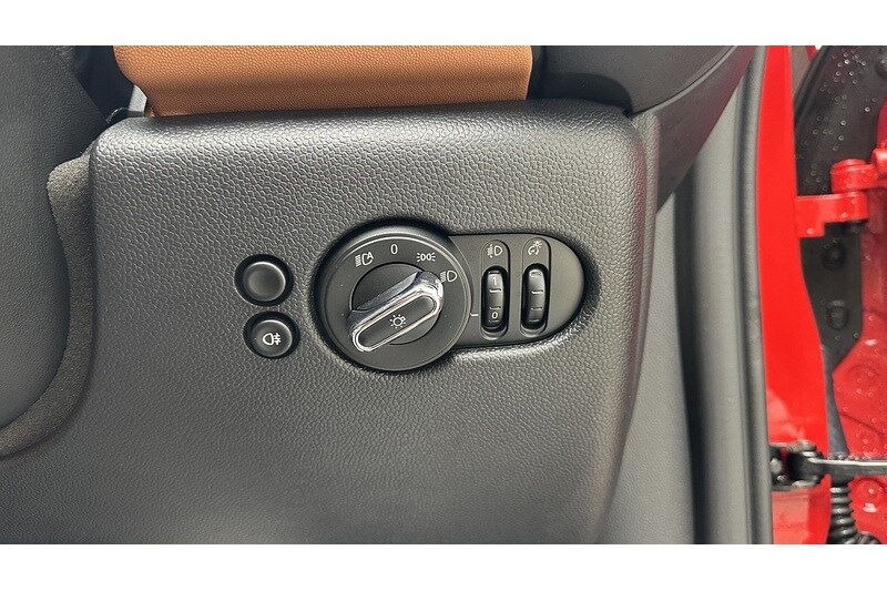 Used MINI Convertible 2023 for sale - 77502626: Photo 31