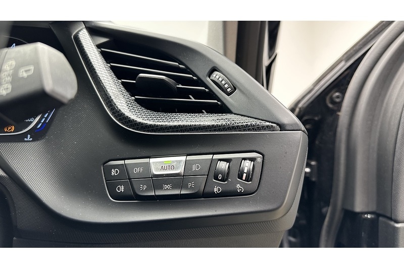 Used BMW 1 Series 2019 for sale - 77003319: Photo 30