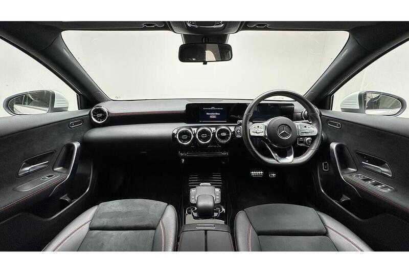 Used Mercedes-Benz A-Class 2021 for sale - 76784520: Photo 2