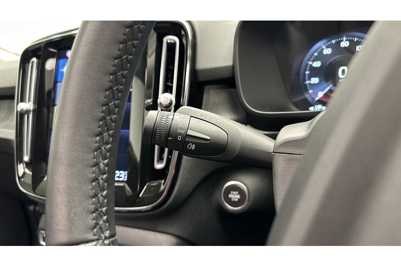 Used Volvo XC40 2022 for sale - 77303163: Photo 42