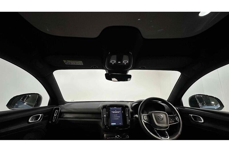 Used Volvo C40 2022 for sale - 76784384: Photo 2