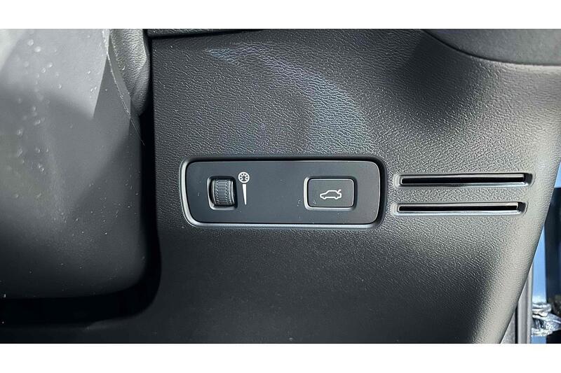 Used Volvo C40 2022 for sale - 76784384: Photo 42